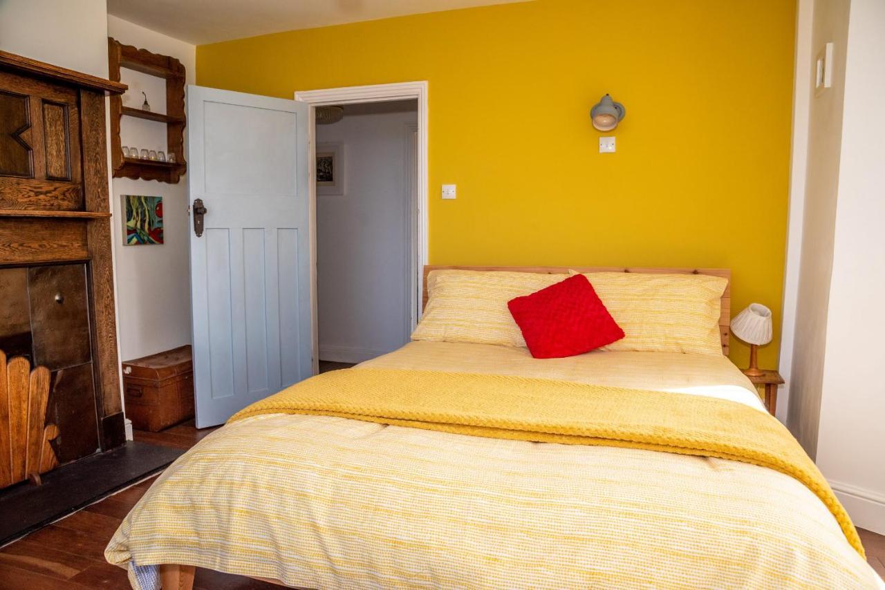Finest Retreats - Western Watch - Sea Views, Pets Accepted, Sleeps 6 Lower Boscaswell Exterior foto